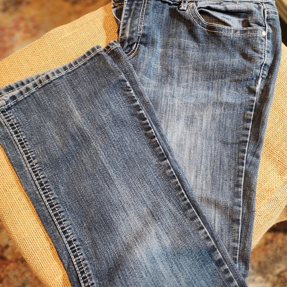 ZCO Jeans - Picture 3 of 4